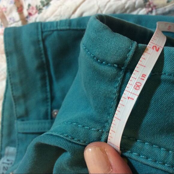 NWT PUZZLE DENIM $98 TEAL CUTOFF JEAN SHORTS 1/2 - Picture 6 of 8